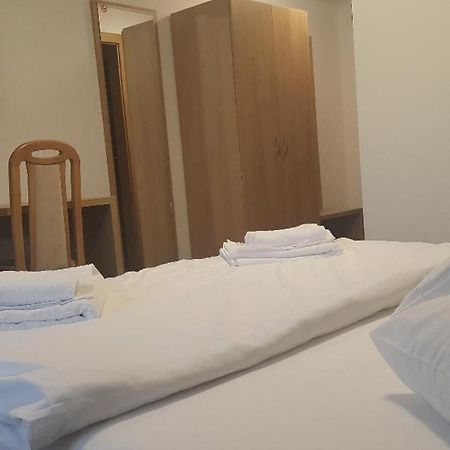 Vila Turistica Principesa Margareta Beius Exteriör bild
